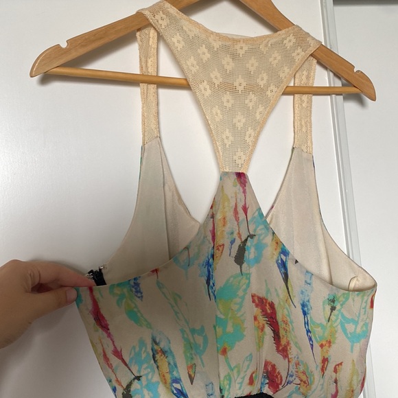 Rachel Roy dress, top flows more loosely and bottom is fitted - Picture 3 of 4